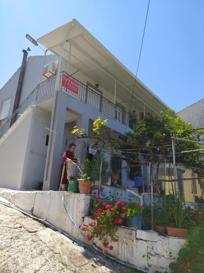 Spiros Full House In Marathias Daire Dış mekan fotoğraf